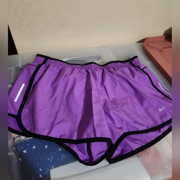 Nike Running Shorts Size Large - Picture 1 of 7
